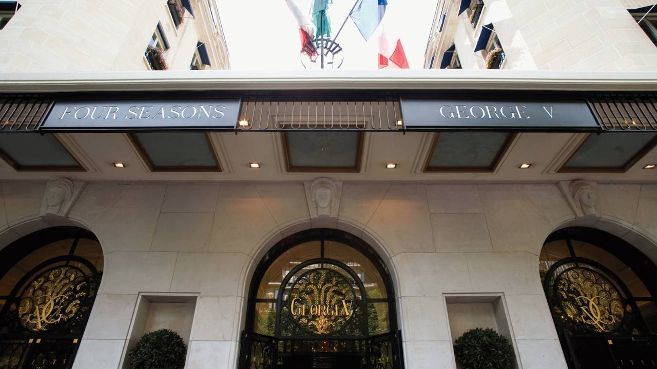 to 张轩梵 瑞士 葡萄牙 芬兰 (追极光 冰川徒步 蓝