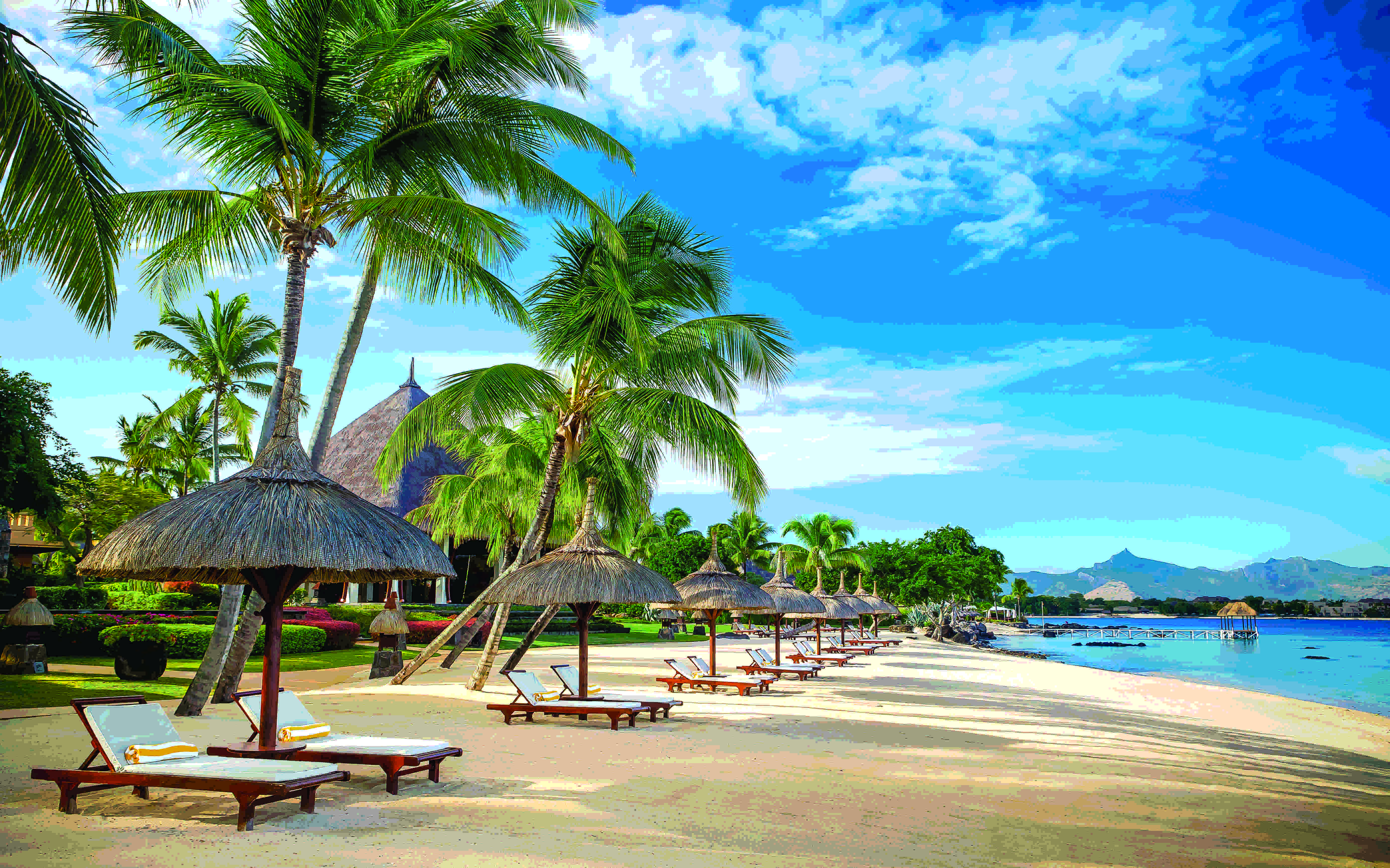 毛里求斯the oberoi ,mauritius 同您饱览岛上七彩火山岩的绝美景致