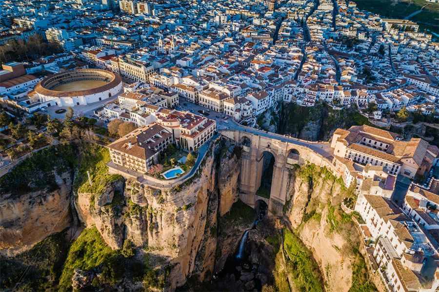 西班牙al andalus安达卢西亚奢华列车6晚7天假期【逃婚小镇 梦幻宫殿