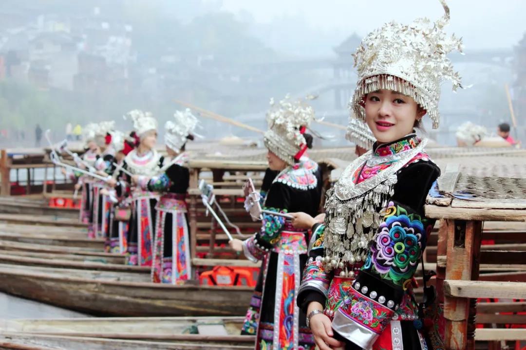 漫游名山古镇·探索神秘湘西 | 黔东 湘西9晚10天假期【梵净山礼佛