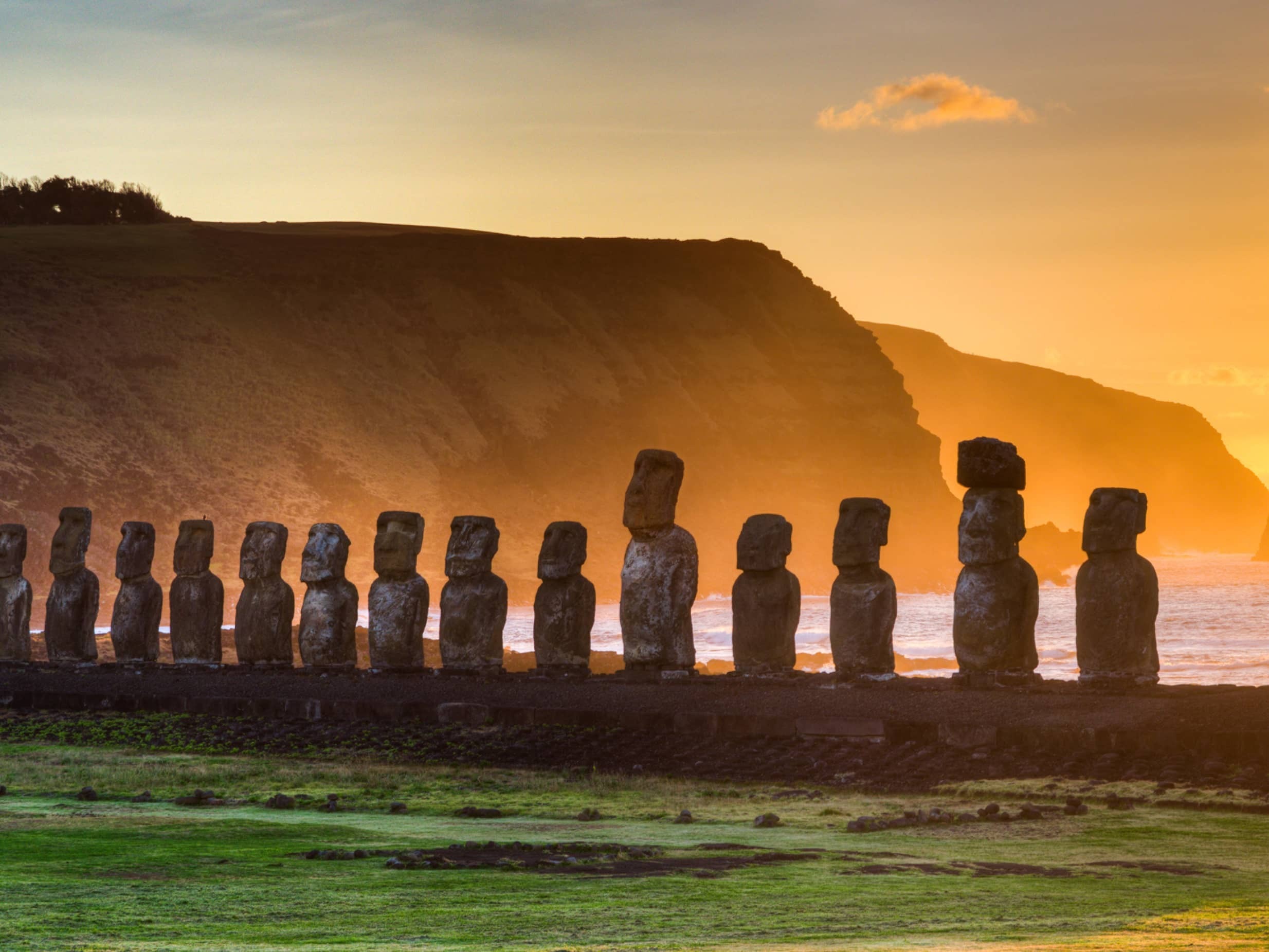 四季环球旅行 ANCIENT EXPLORER丨2024年5月12号穿越历史 对话古今10国24天假期【劳德代尔堡+墨西哥城+复活节岛+大溪地+悉尼+曼谷+瓦迪拉姆+开罗+雅典+马德里】