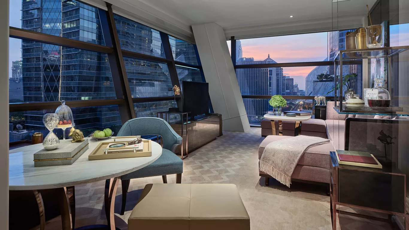 【瑰丽之旅】两国三城6晚7天度假之旅【普吉瑰丽酒店+翡翠湾+私家游艇巡游+日落晚餐+曼谷瑰丽酒店+大皇宫+玉佛寺+四面佛+琅勃拉邦瑰丽酒店+布施活动+船游乌石窟】