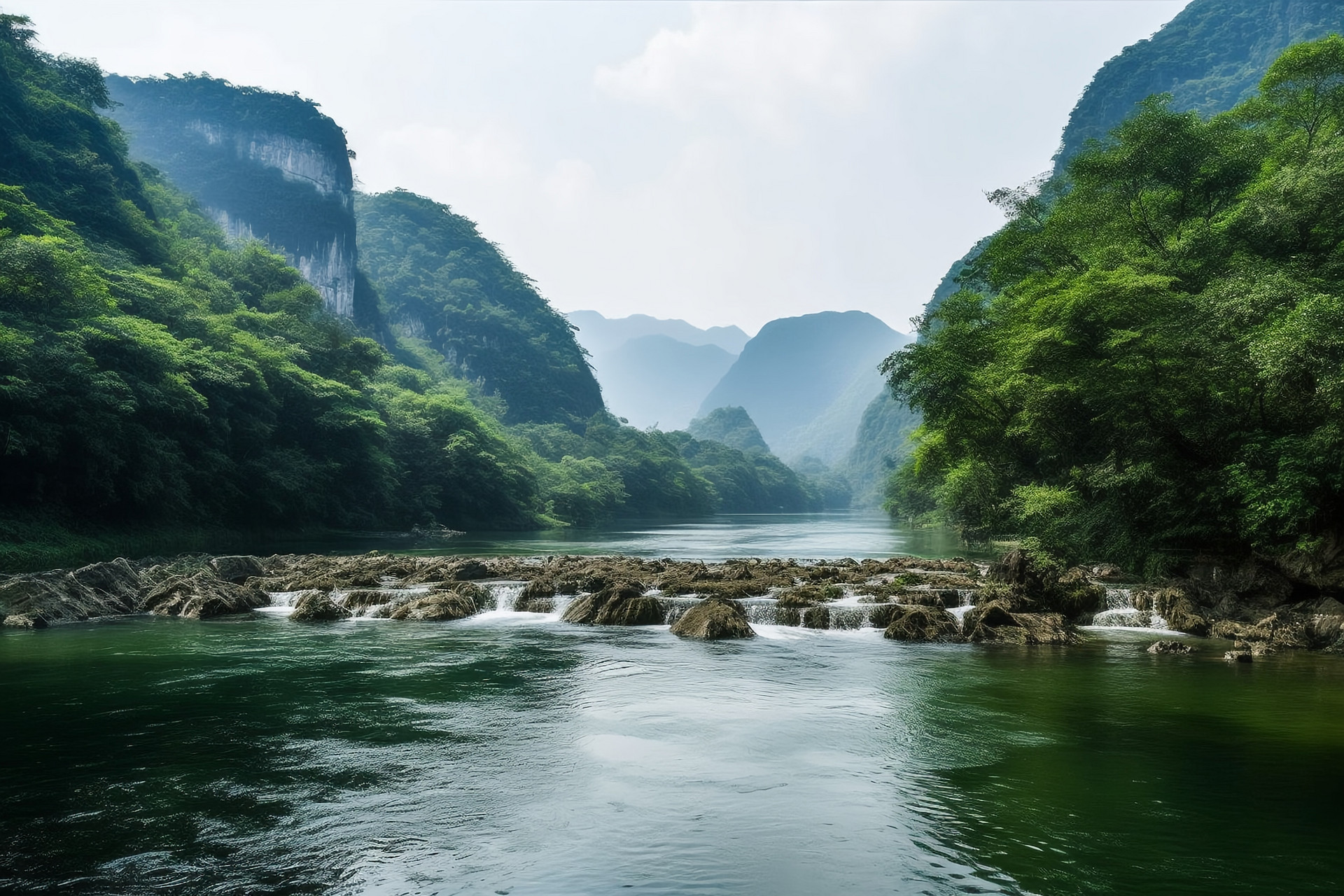 国庆 | 贵州兴义万峰林+安顺黄果树+青岩古镇+贵阳,风光独具黔西南6晚7天之旅【万峰林+万峰湖+吉隆堡+马岭河峡谷+黄果树景区+黄果树天星桥 ...