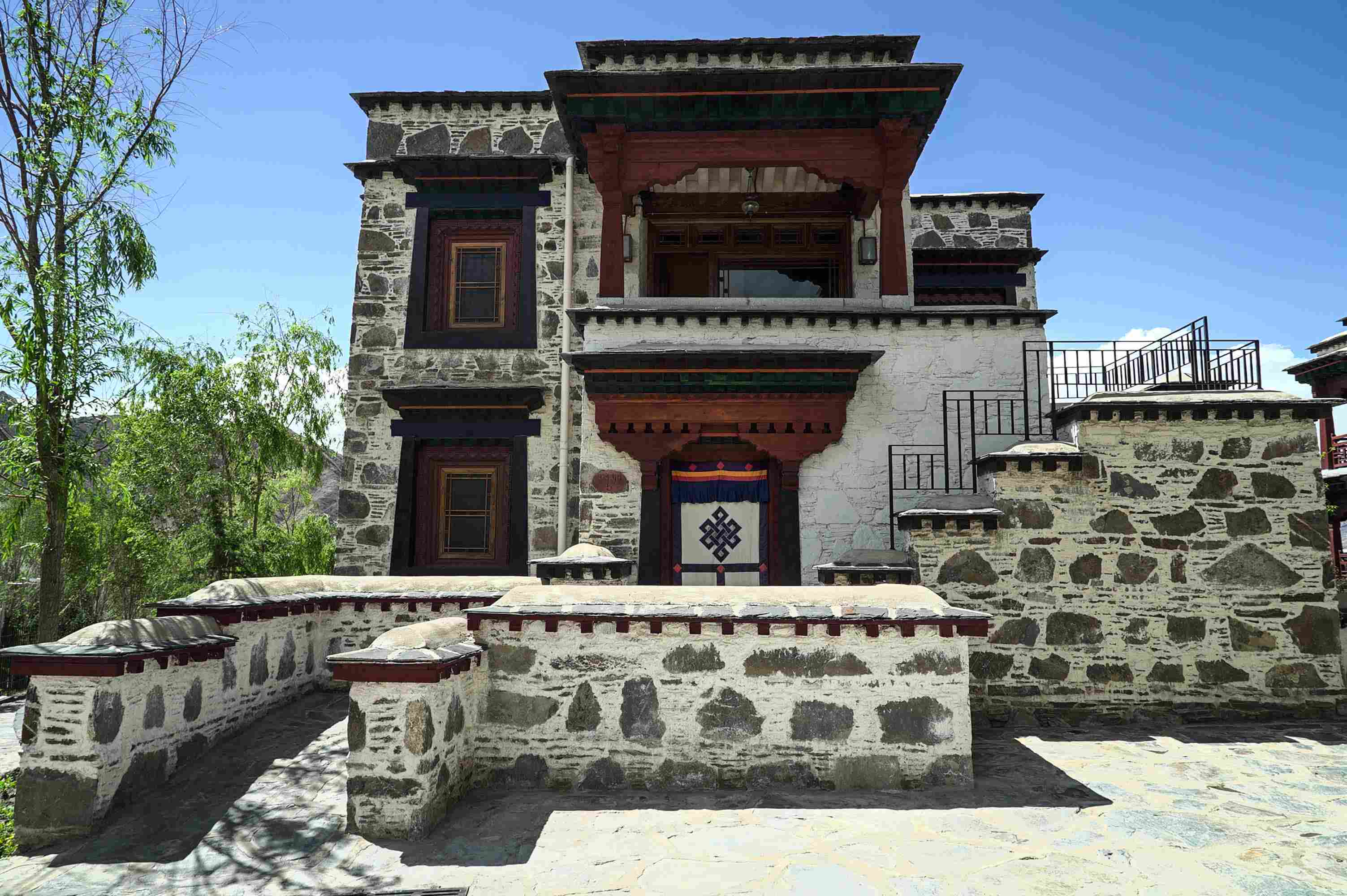 【边疆时空】霍巍 | 西藏高原腹心地带的文明曙光：拉萨曲贡遗址与墓地的发现-专家观点